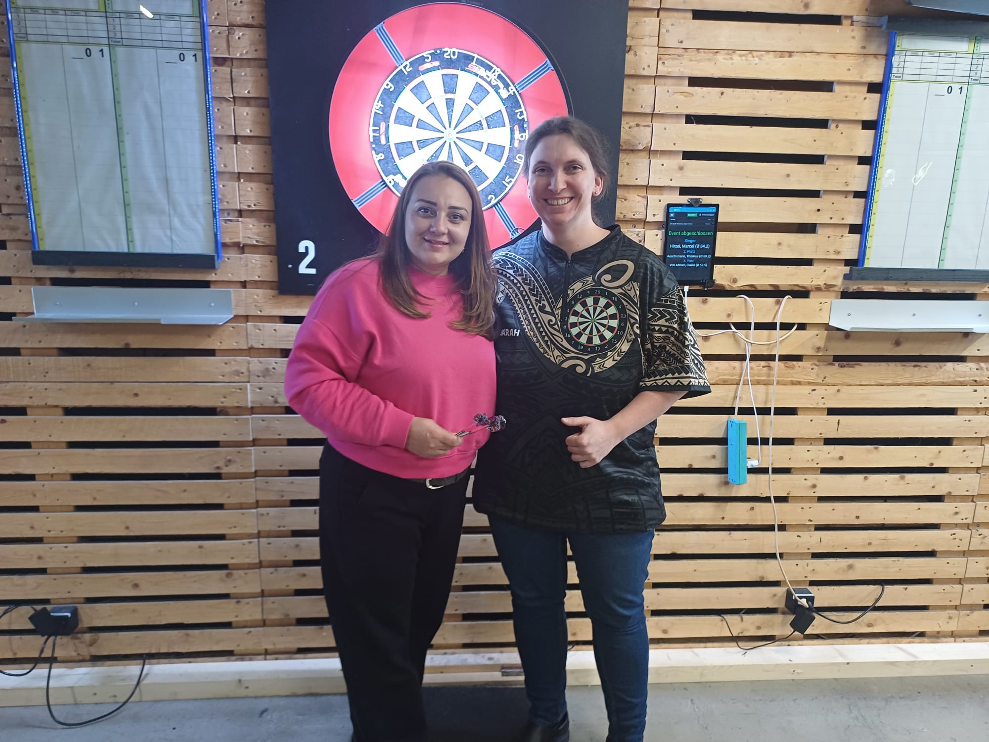 Christmas Open 2024 - Finale dames : Karina Känzig (vainqueur) et Sarah Bartlomé (finaliste)